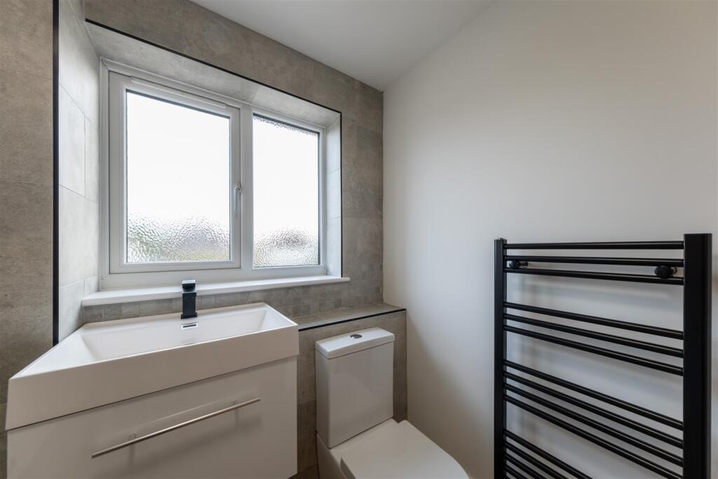 94 and 96 Pipers Lane-029.jpg