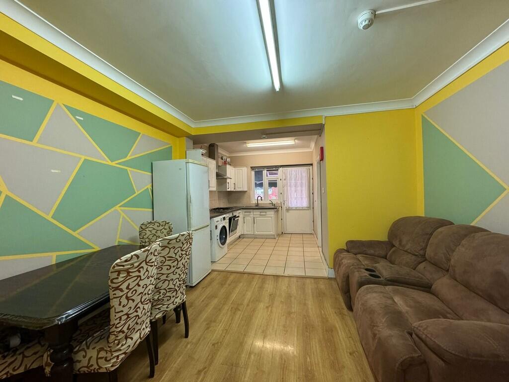 449 Kenton road  ...