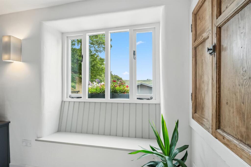 Saxton Mee 7 Litton Slack 0036.jpg