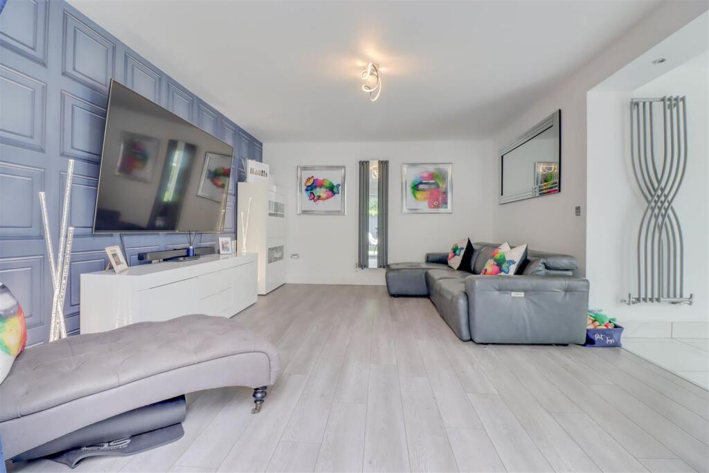 16 MAPLE LANE WICKFORD-24.jpg