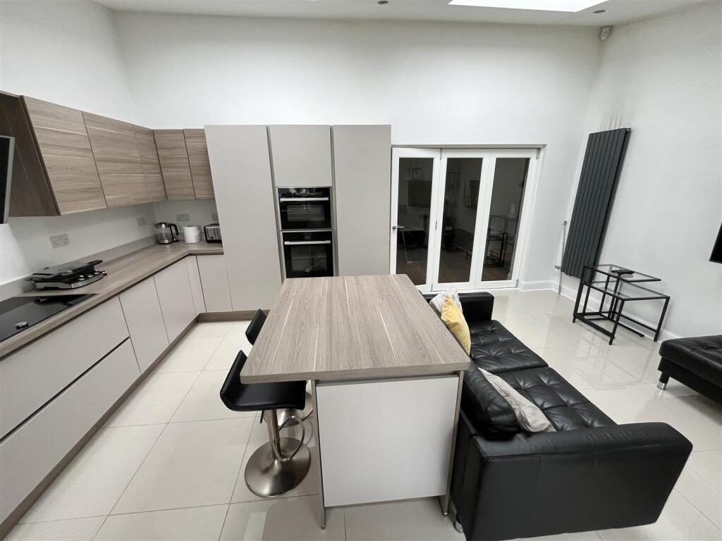 Open Plan Living Dining Kitchen Aspect 9