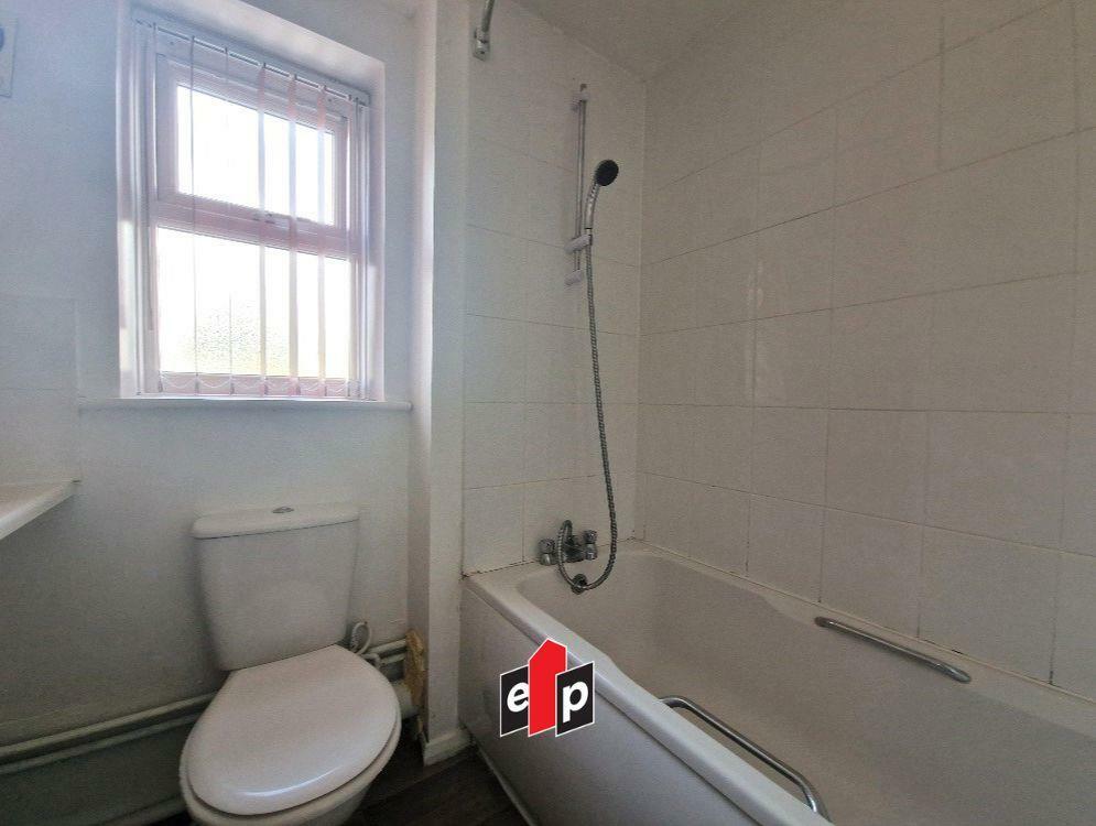 Drapers Field, Canal Basin - Bathroom
