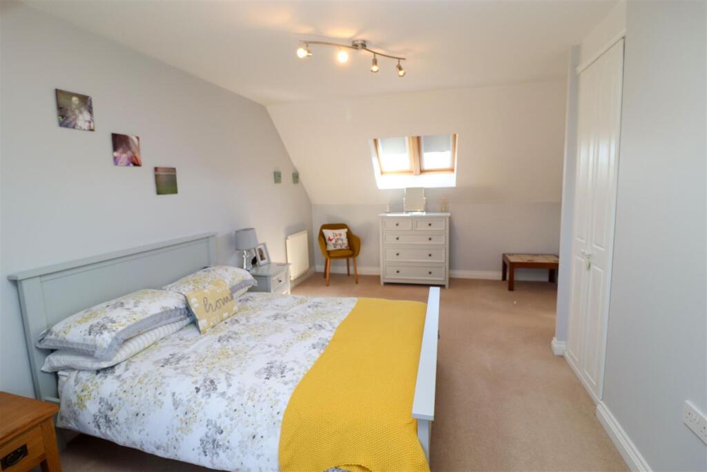 Bedroom 4 (Second Floor)