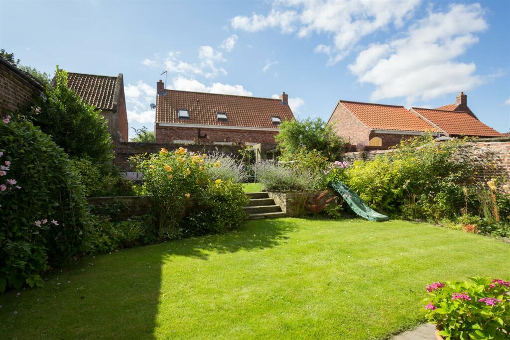 GARDEN