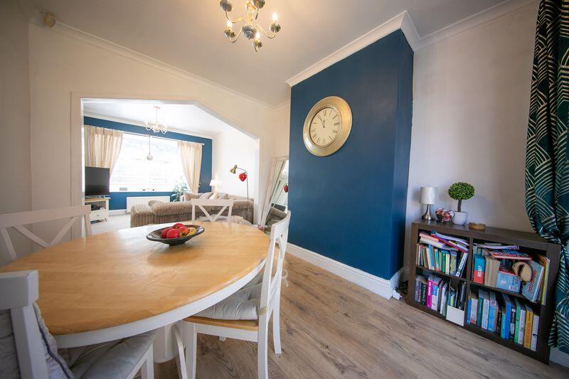 Dining room &amp; lounge