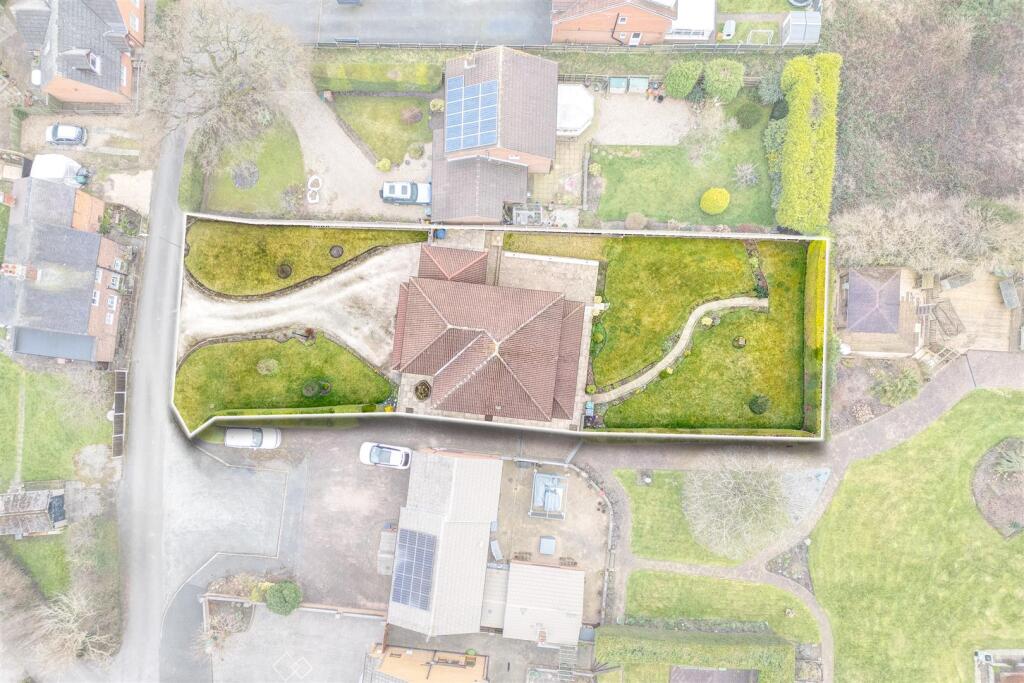 47 Rose Tree Lane, Newhall