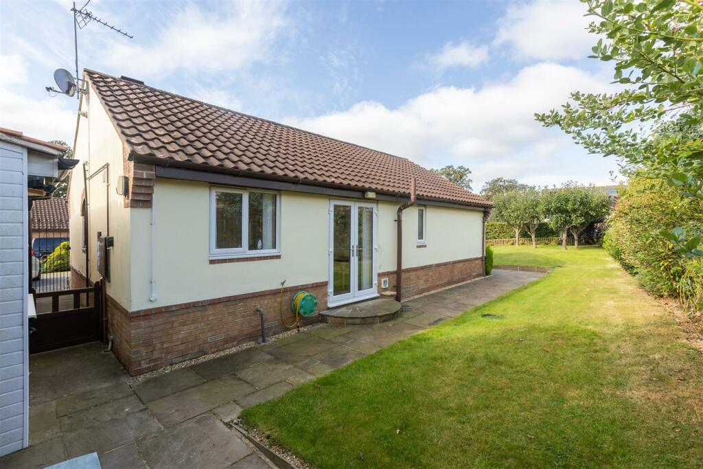 Corbie Way 33 External-6.jpg