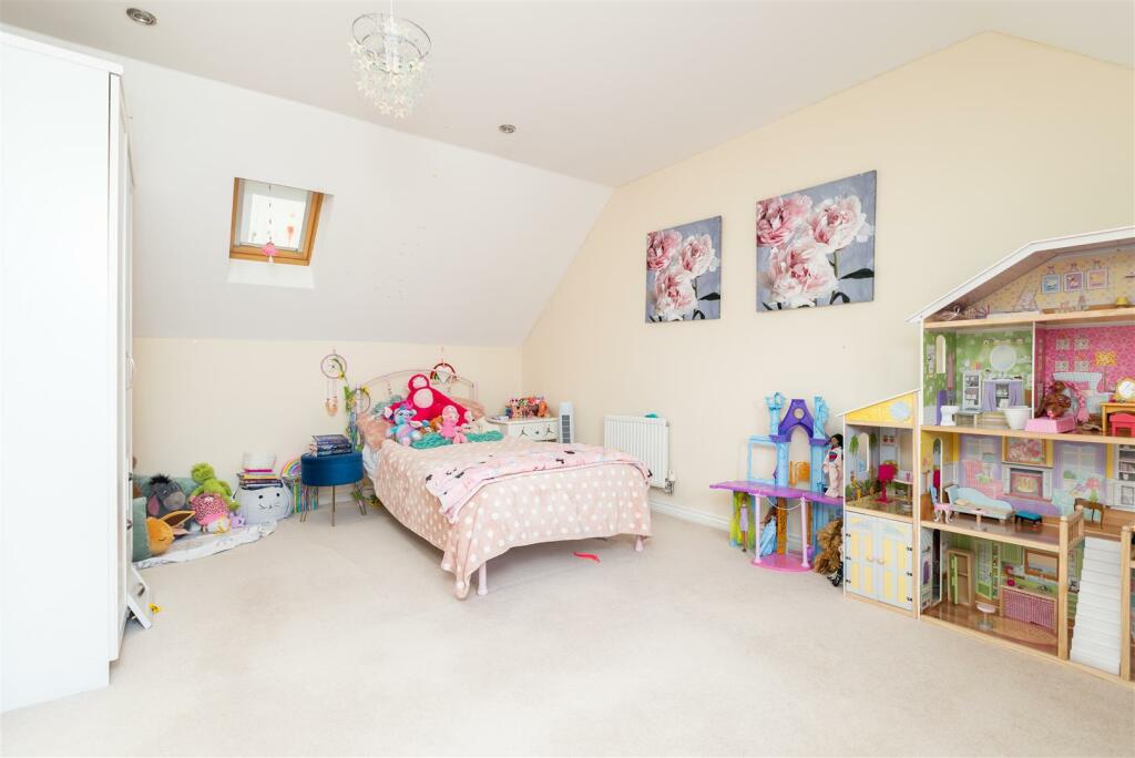 18 Buttercup Road-1.jpg