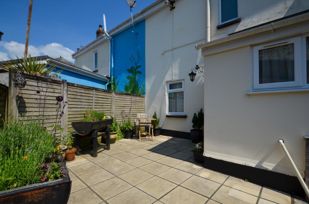 To Book A Viewing Call TPS Lostwithiel on 01208 87