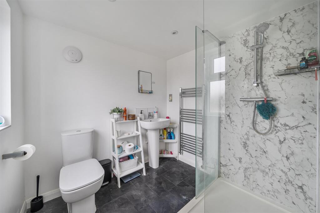 Saffron Platt, Guildford