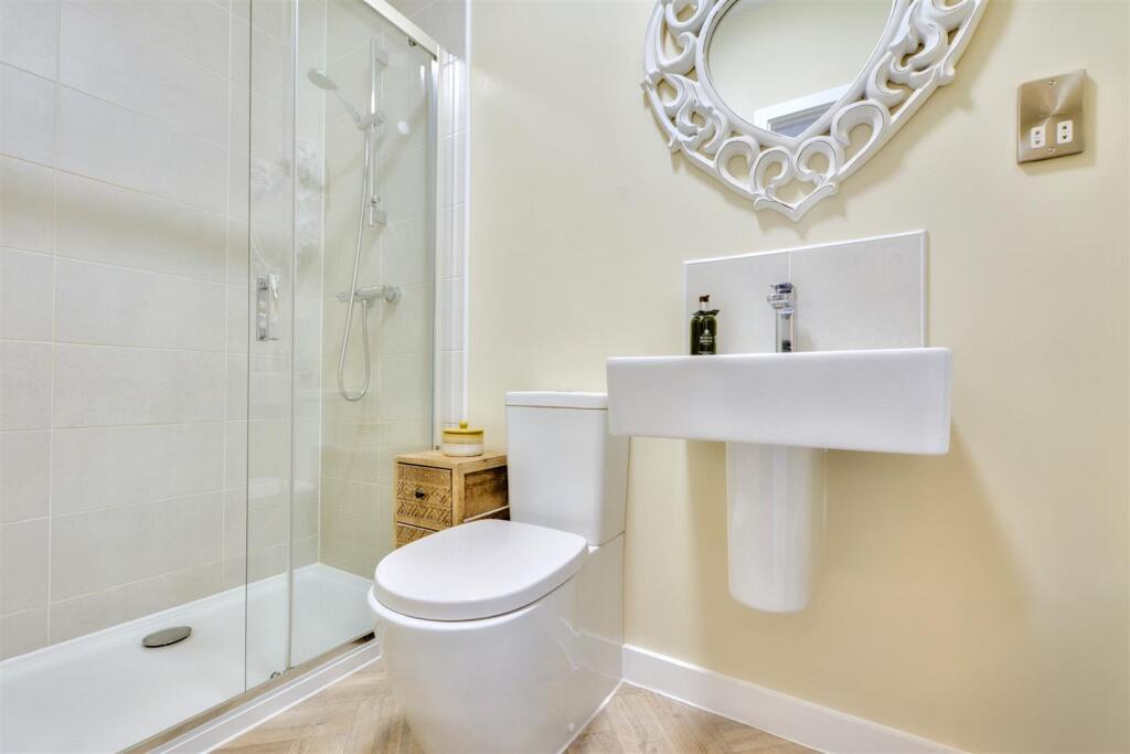 Ensuite_2.jpeg