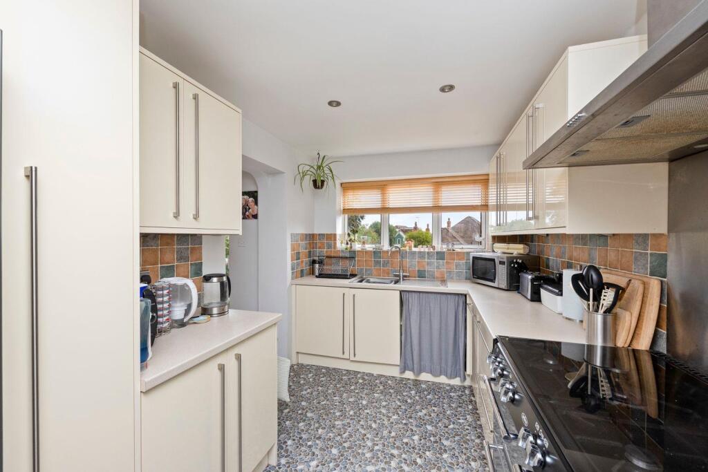 Hangleton Road 343 KITCHEN 2.jpeg