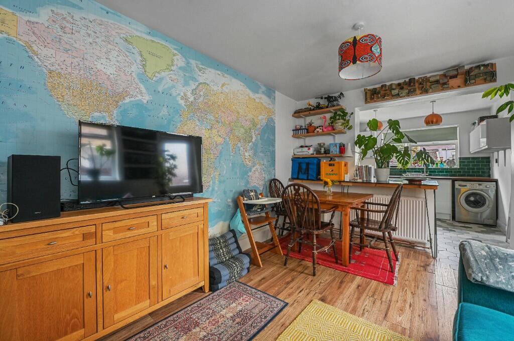 Open Plan Living/Kit