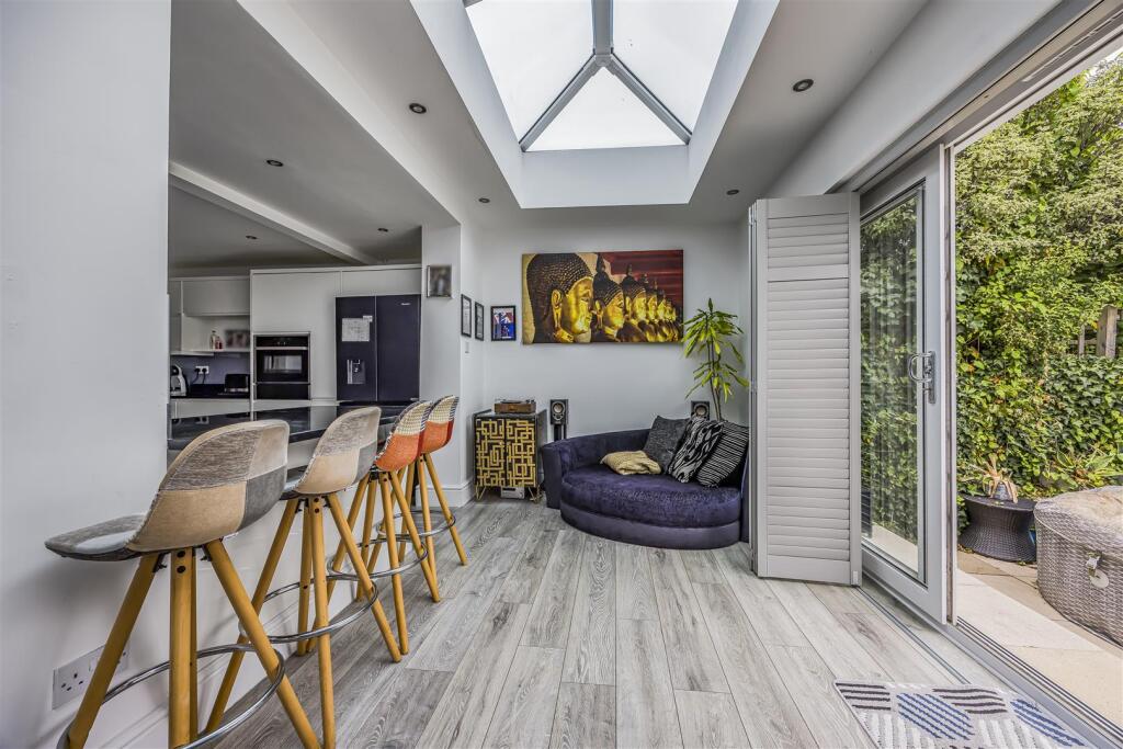 30 Uplands Road, Drayton-PorticoMarketing-SoldBy-2