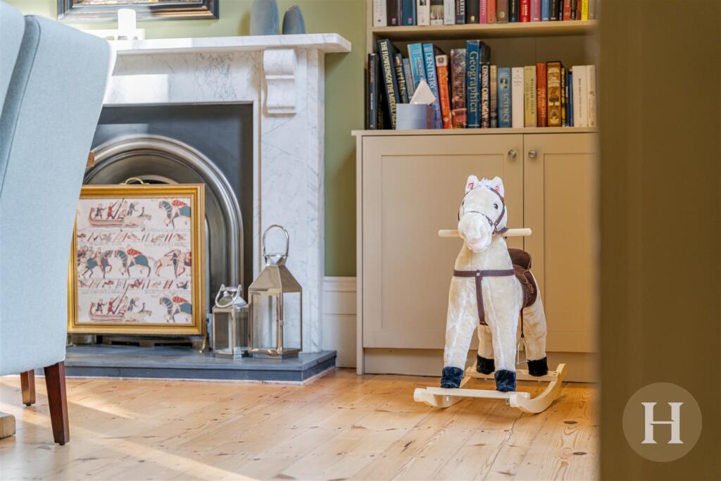 Hadleigh Estate Agents-9.jpg