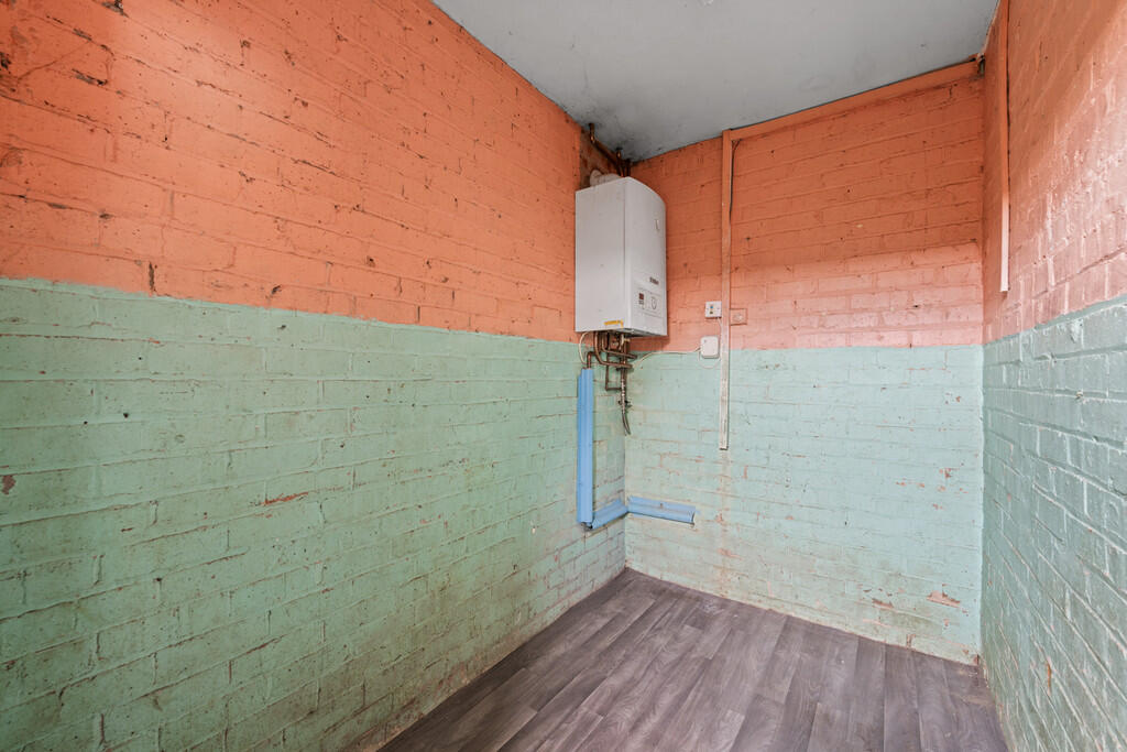 206 Western Avenu...