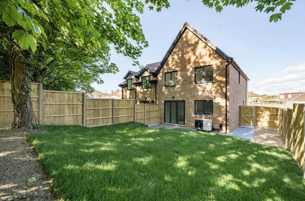 9-6819dfcd120de-1...