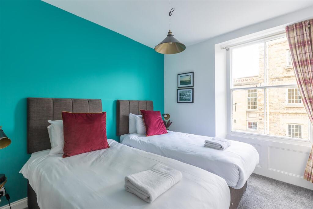 Potter Hill 33A Bedroom 3-1.jpg