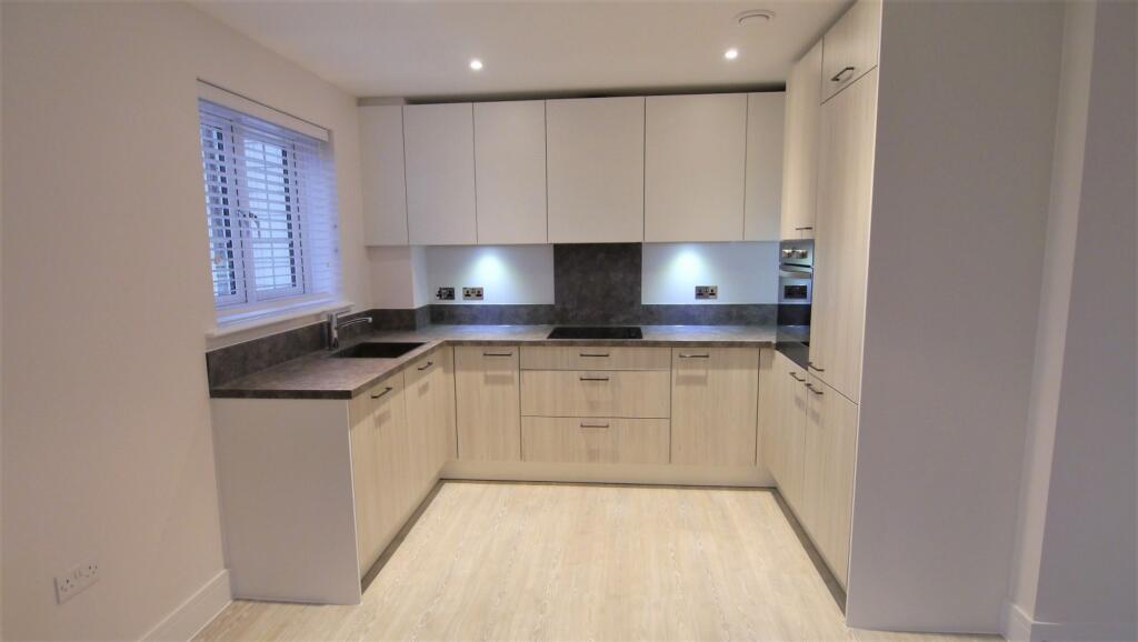 Kitchen / Reception