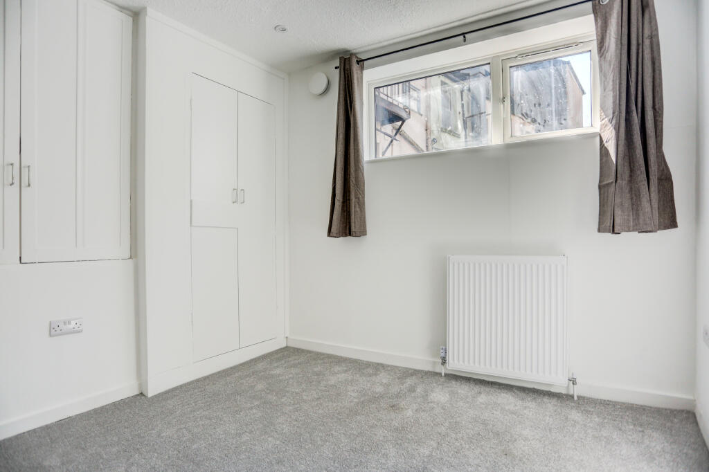 bedroom3