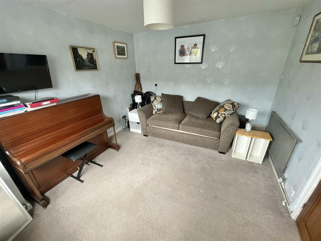 Sitting Room Aspect 3.jpg