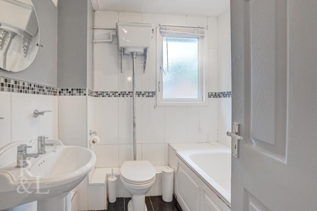 Wilford Crescent West (2).jpg