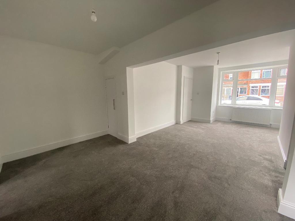 Through Lounge/Dining Area