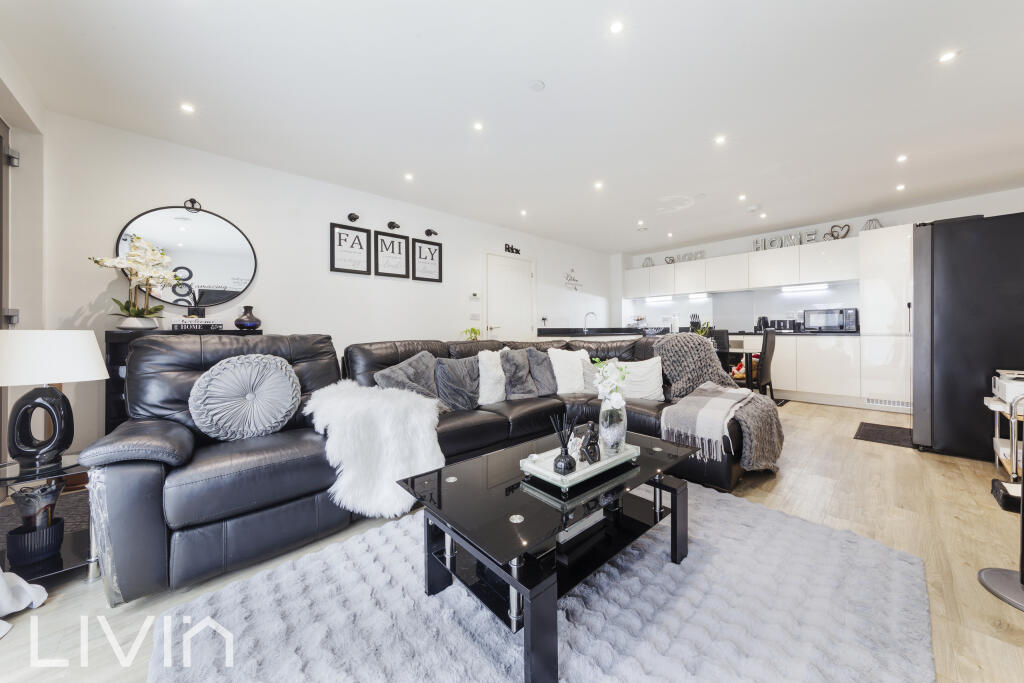 PURLEY WAY, 18, 3- (9)