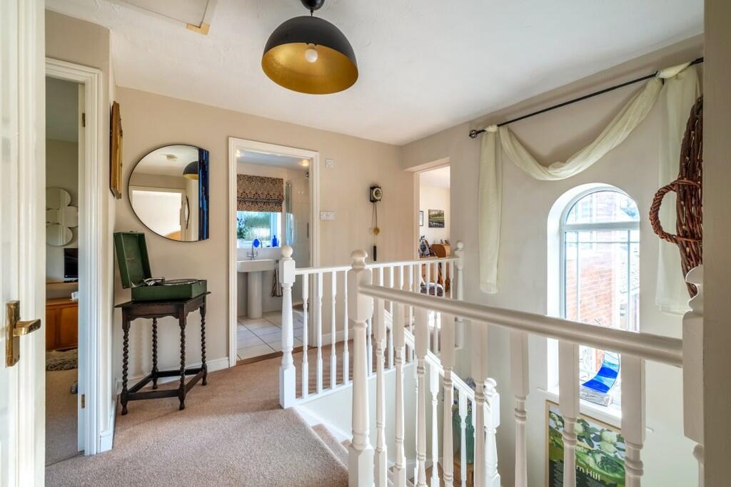 17 Clarke Close-2...