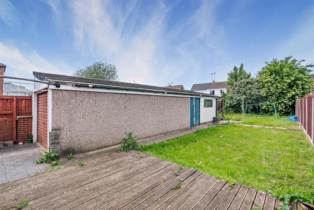 8649917-exterior05-800.jpg