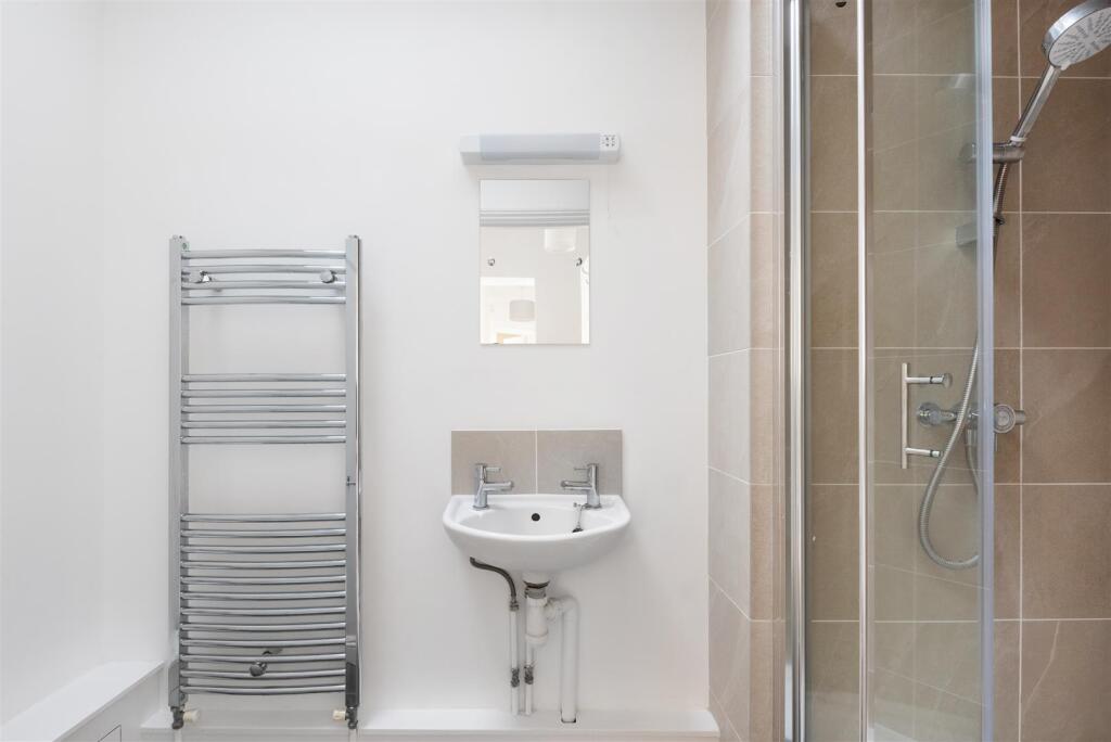 Flat 5, 13 Charlotte Street, Bristol BS1 5PP-6.jpg