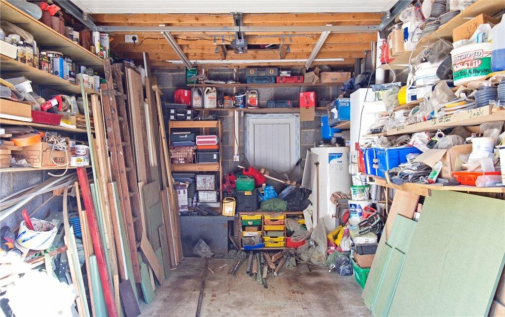 Garage 2