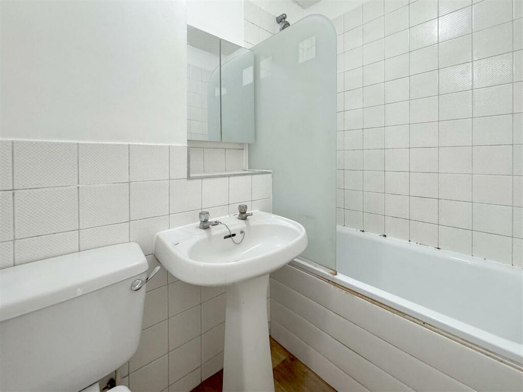 Bathroom.jpeg