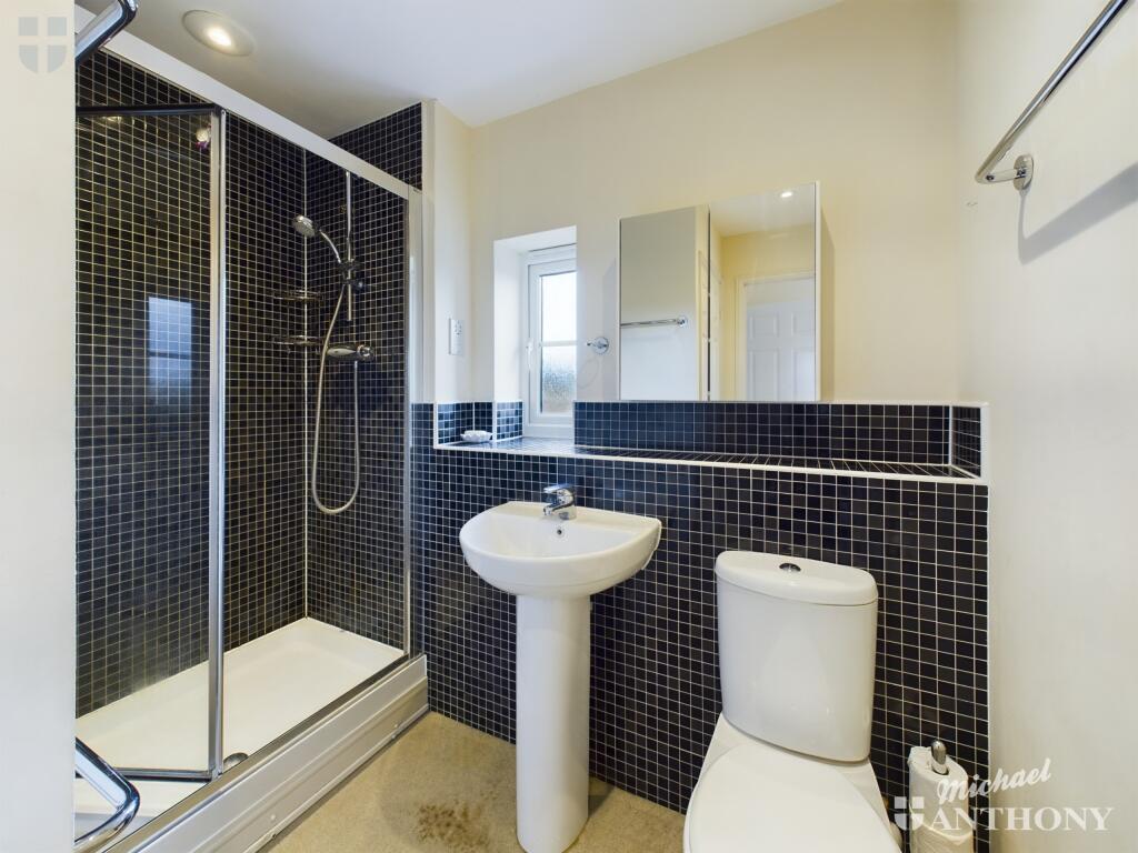 CAM03852G0-PR0204-STILL009