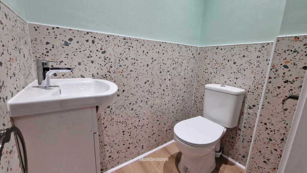 CLOAK ROOM