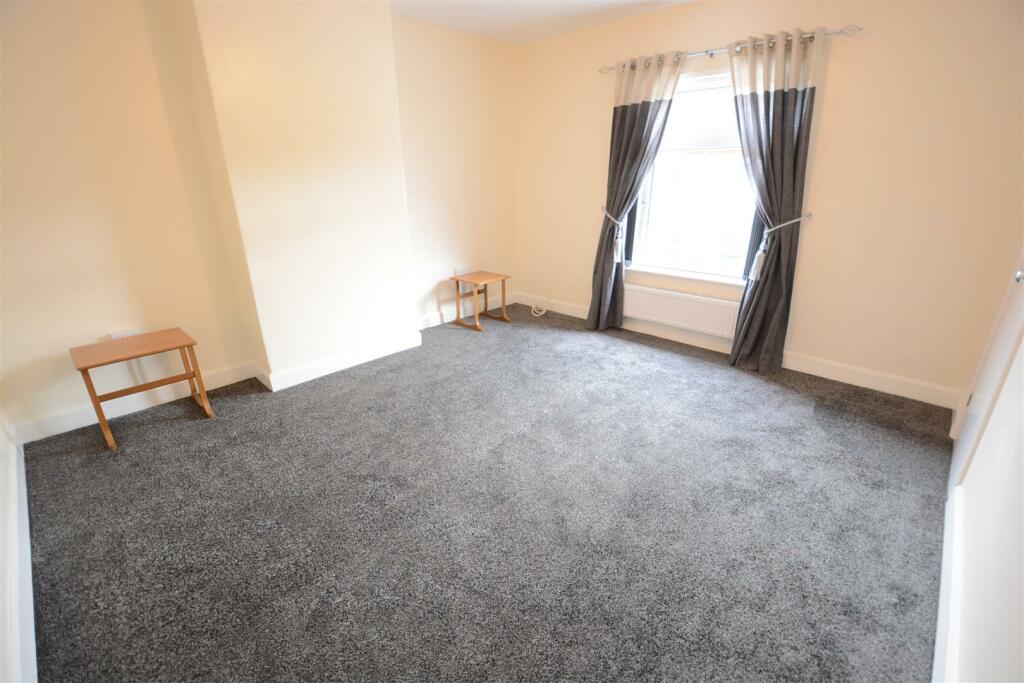 bed 1