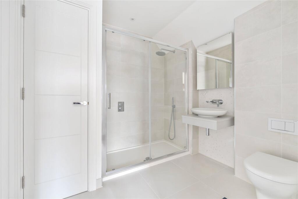 En Suite Shower Room