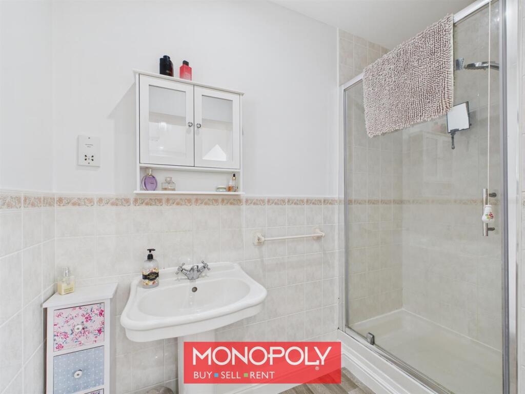 Master En-Suite