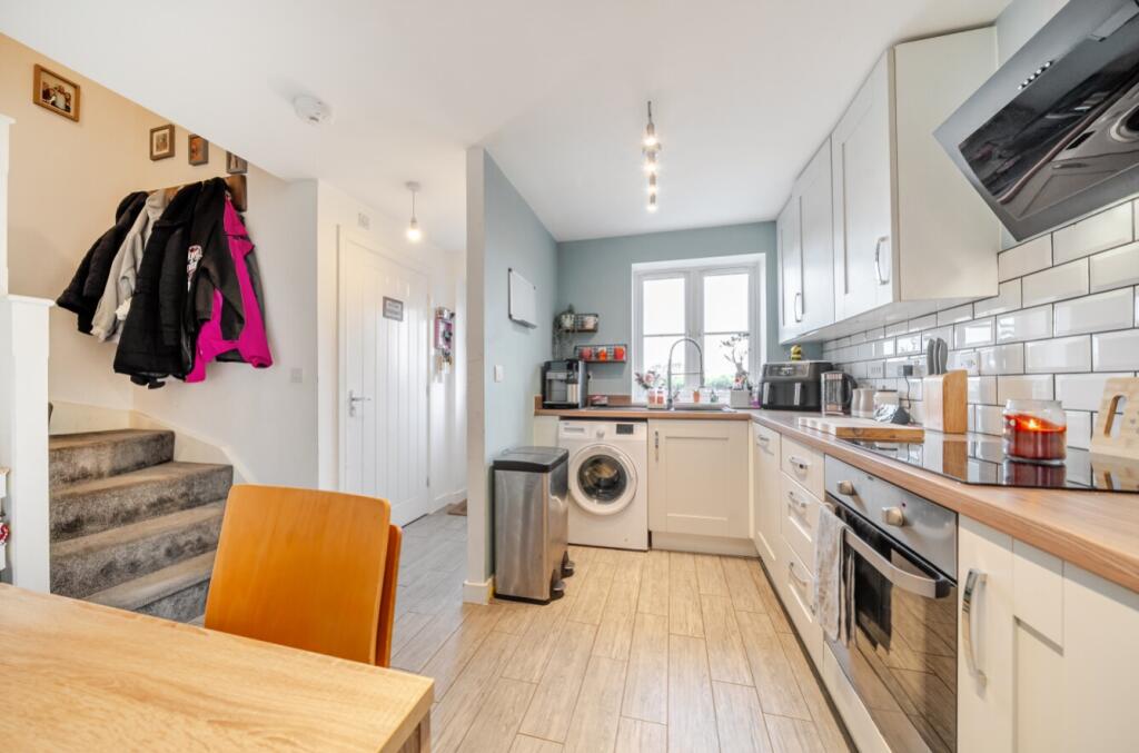 1374190-11-69036ea8d20d3