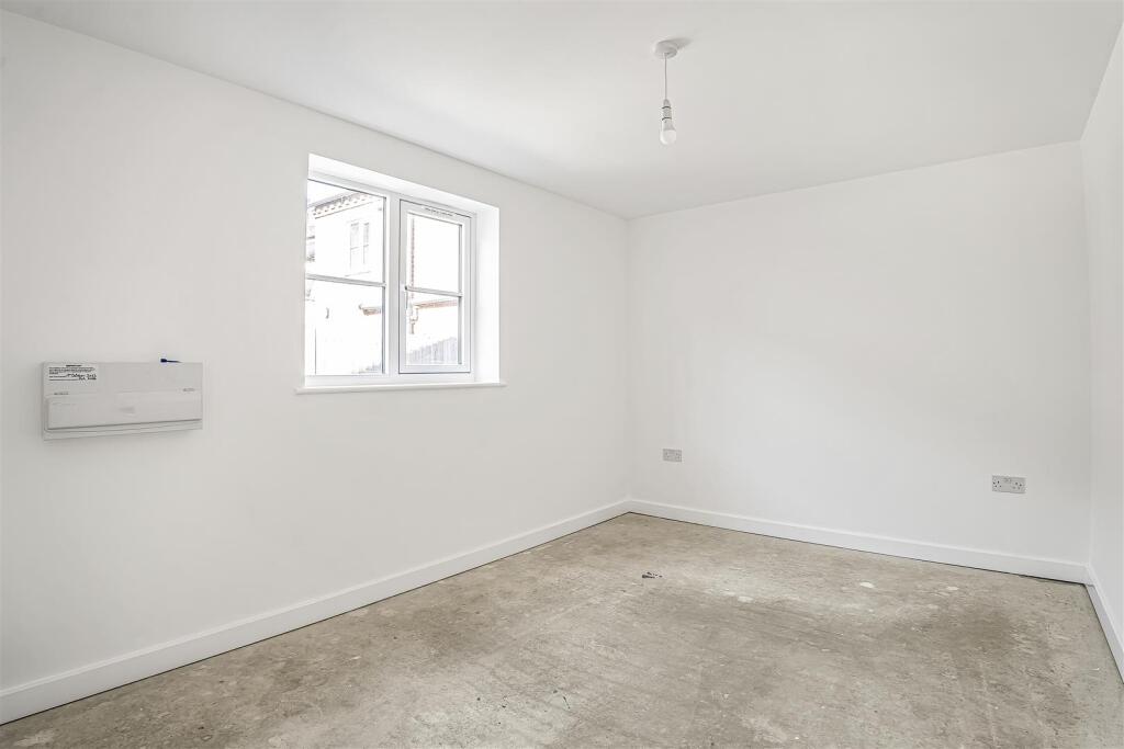 7C Warwick Street