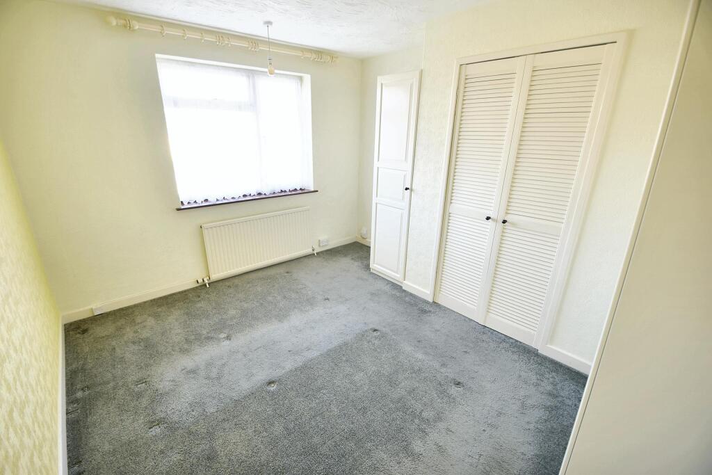37 Meadowsweet Avenue 025.jpeg