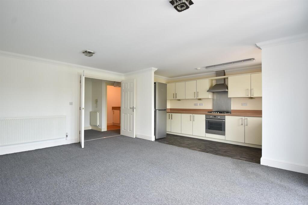 Living room &amp; kitchen