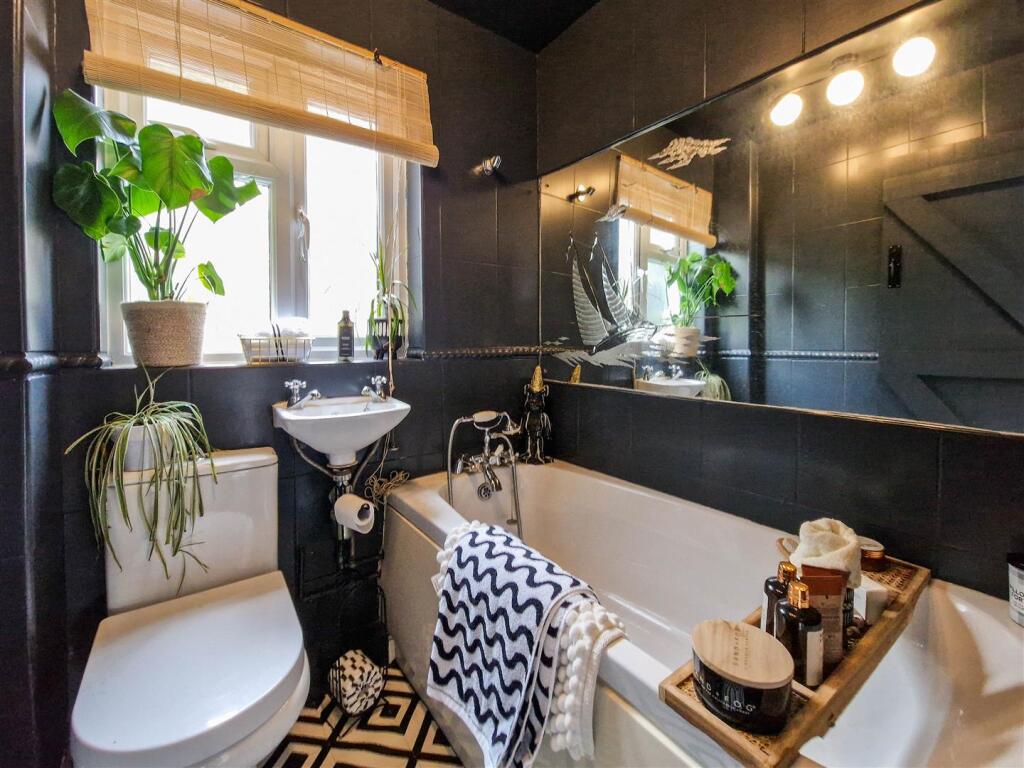 Ground floor bathroom