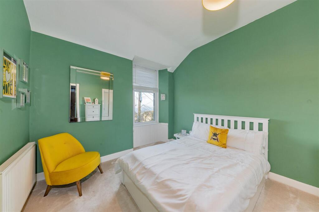 14 Hill Crescent Wormit (11).JPG