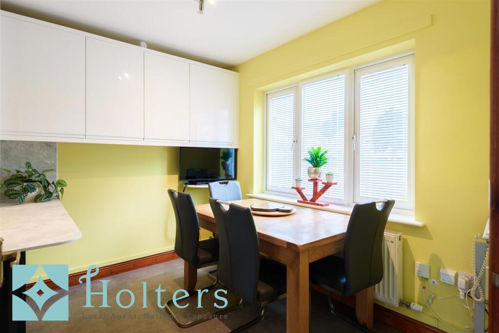 6 Canal Close, Newtown-07.jpg