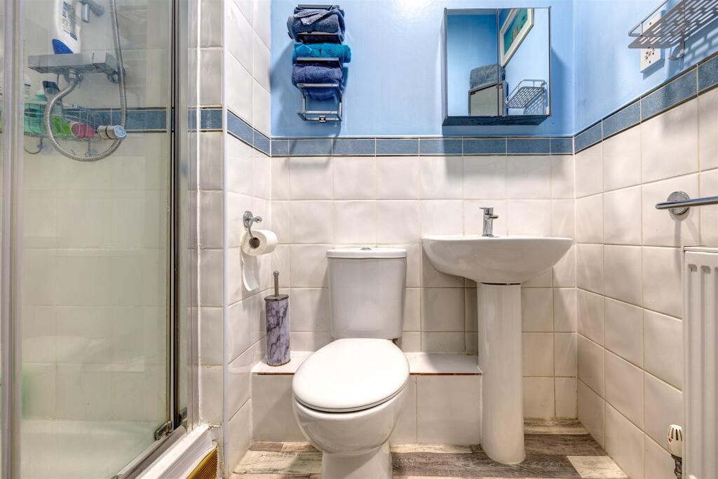 DE12 7BA 7BC-017.jpg