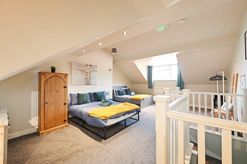 Studio Bedroom 3
