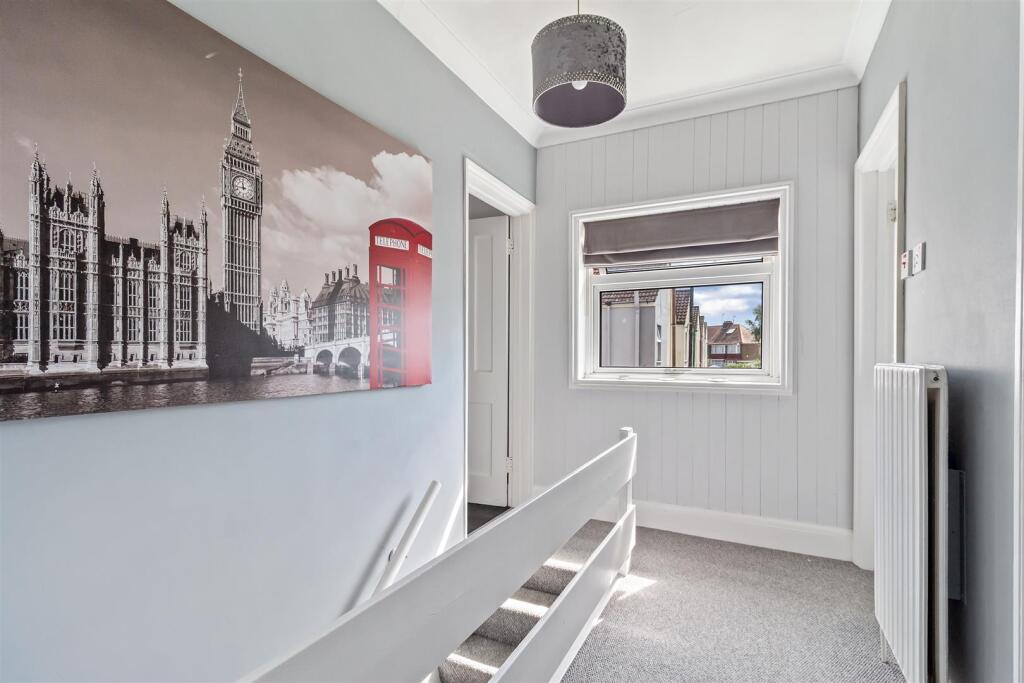 The Drive,76-007.jpg