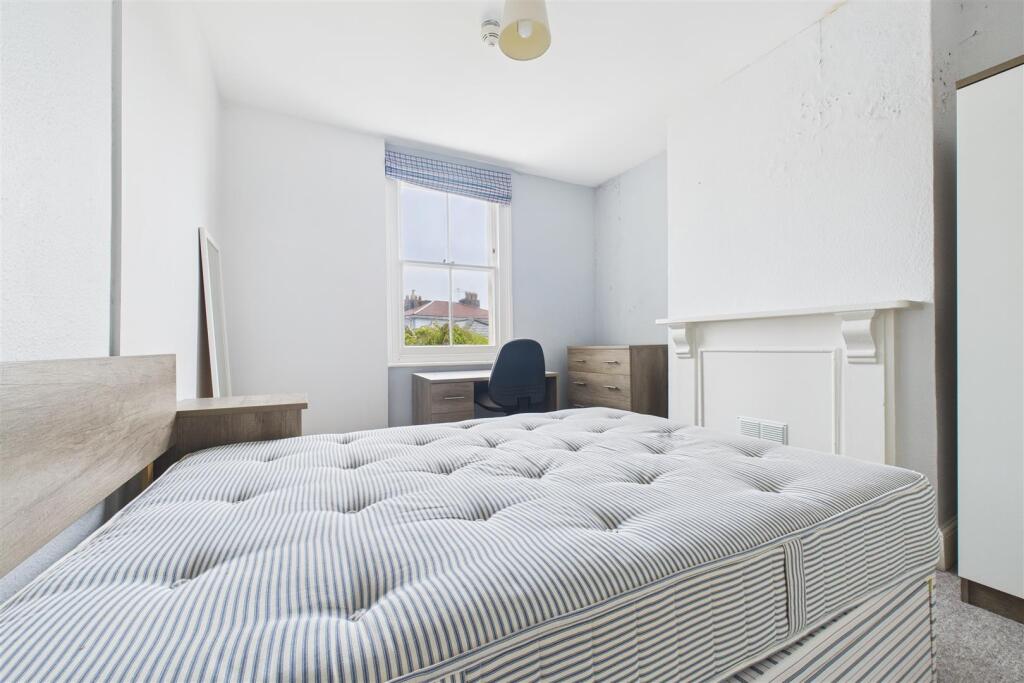 11 Osborne Villas, Kingsdown, Bristol BS2 8BP | Fr