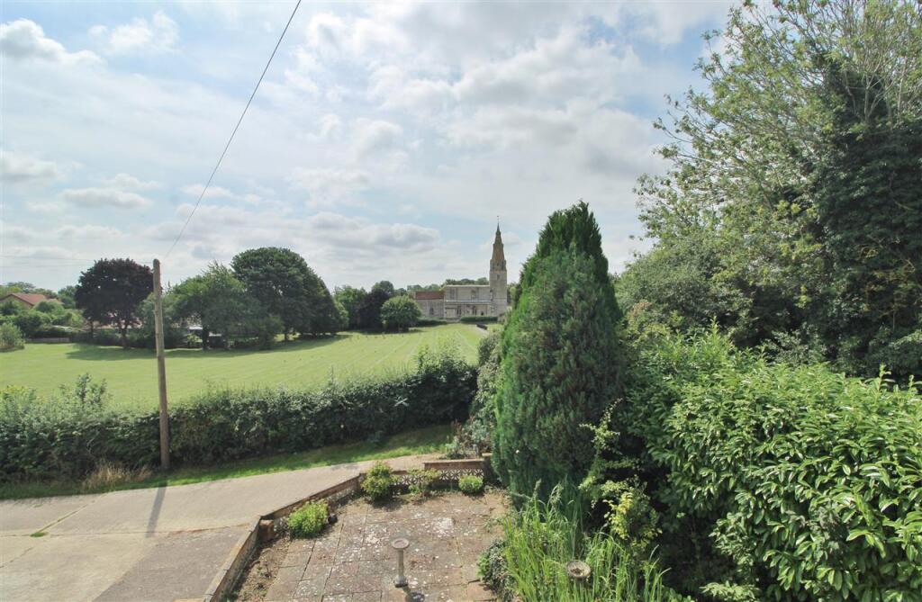 VIEWS TO VILLAGE